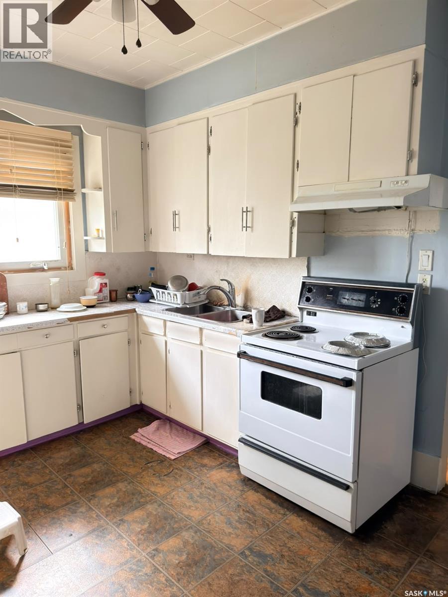 1607 Athol STREET - 11