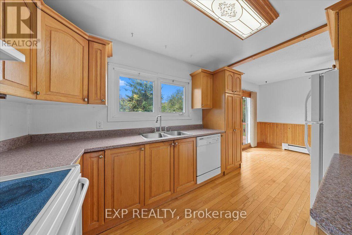 1164 STAGECOACH ROAD - Image 19