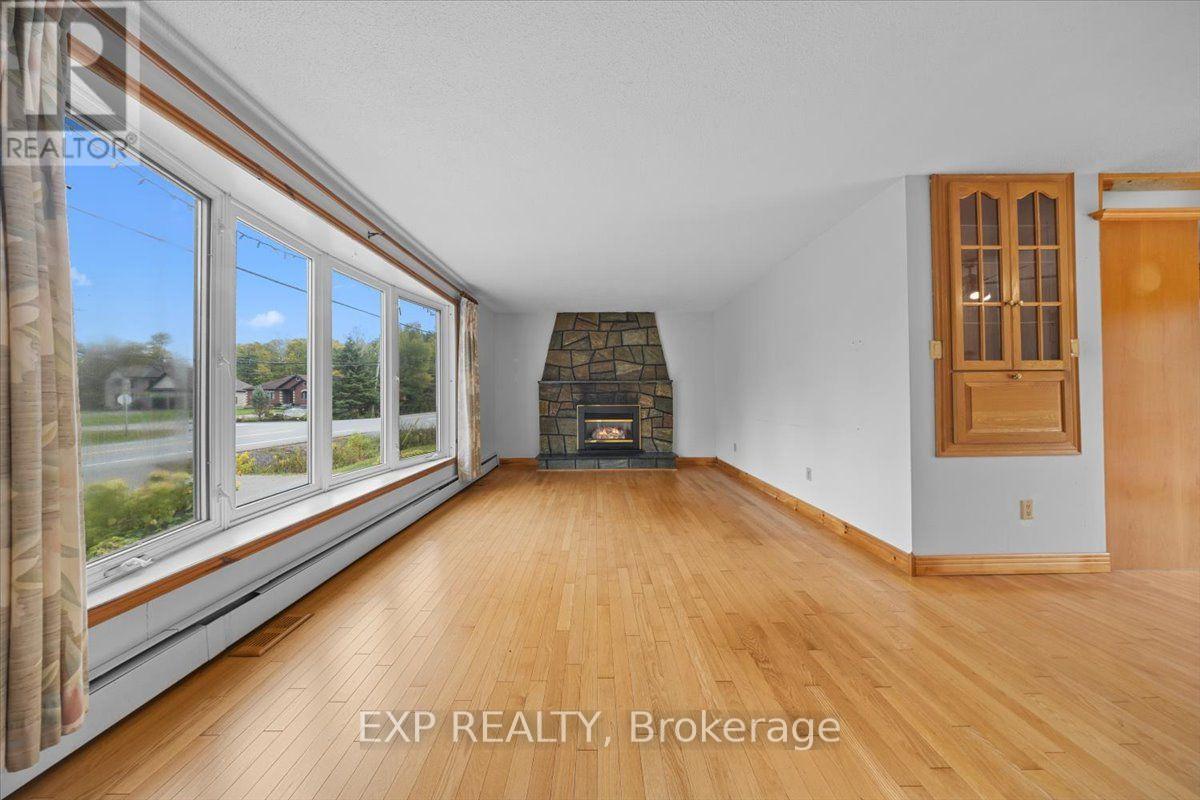 1164 STAGECOACH ROAD - Image 21