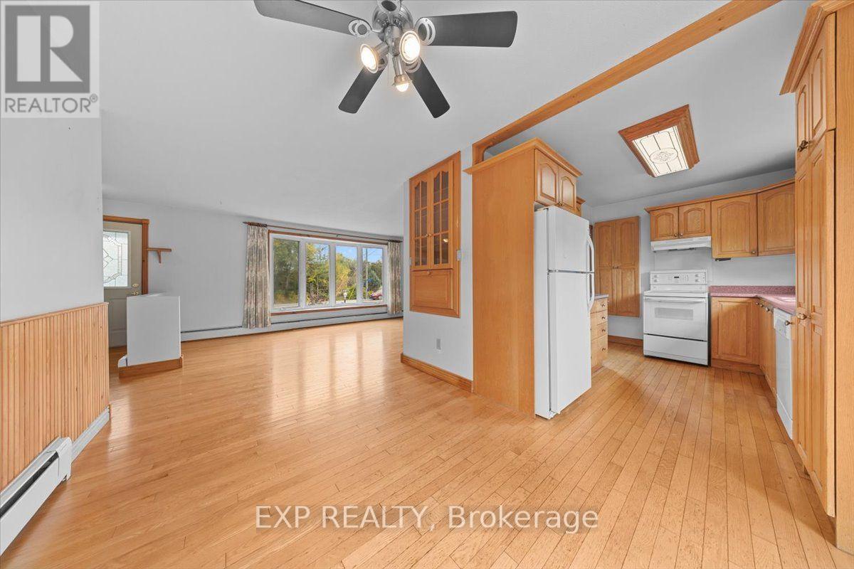 1164 STAGECOACH ROAD - 25