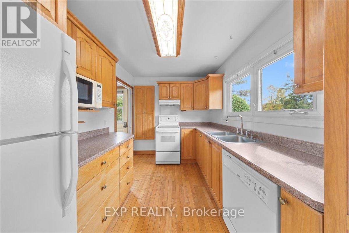 1164 STAGECOACH ROAD - Image 26