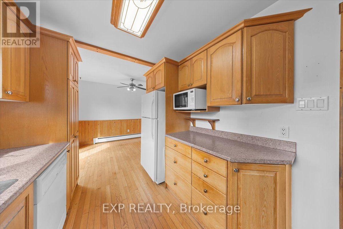 1164 STAGECOACH ROAD - Image 29
