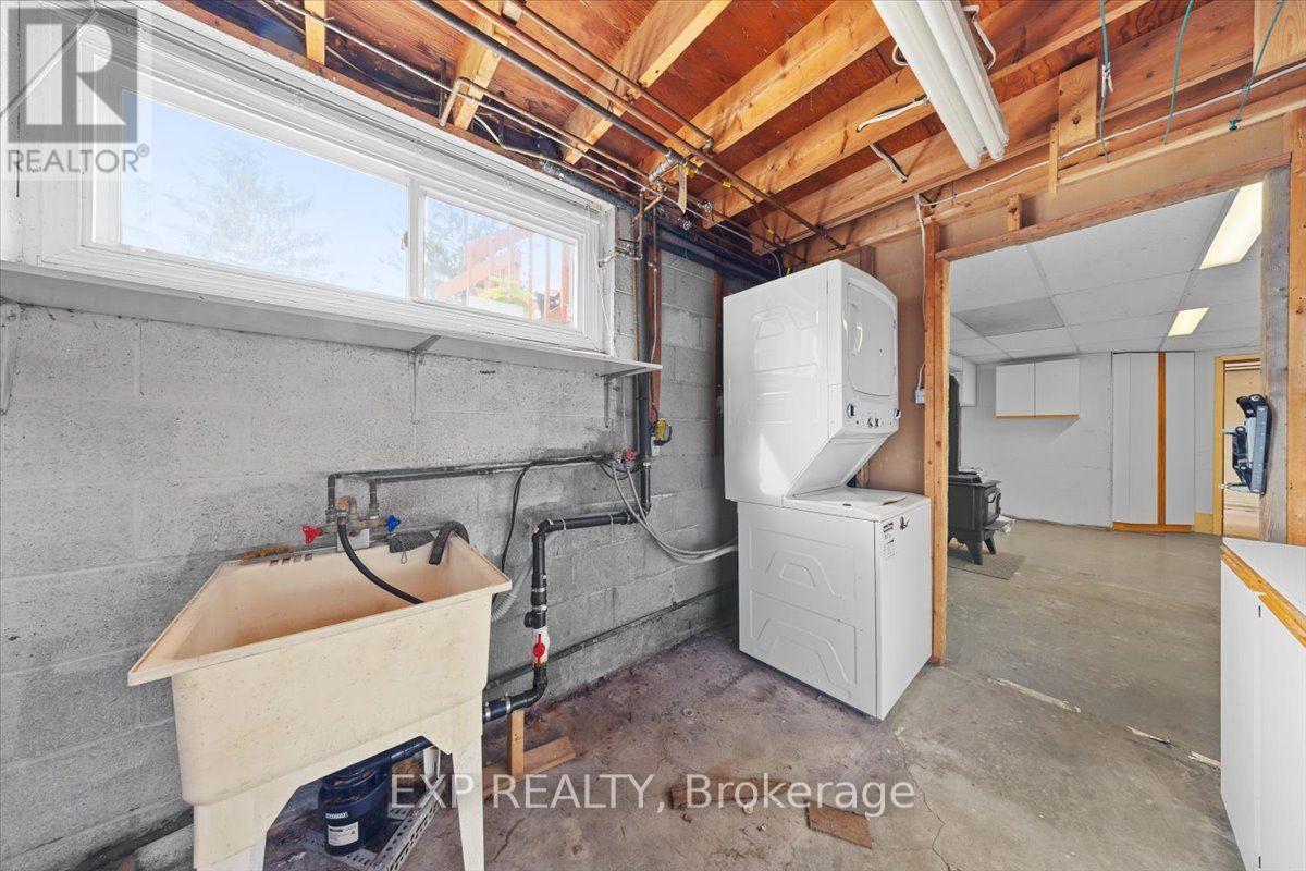 1164 STAGECOACH ROAD - 32