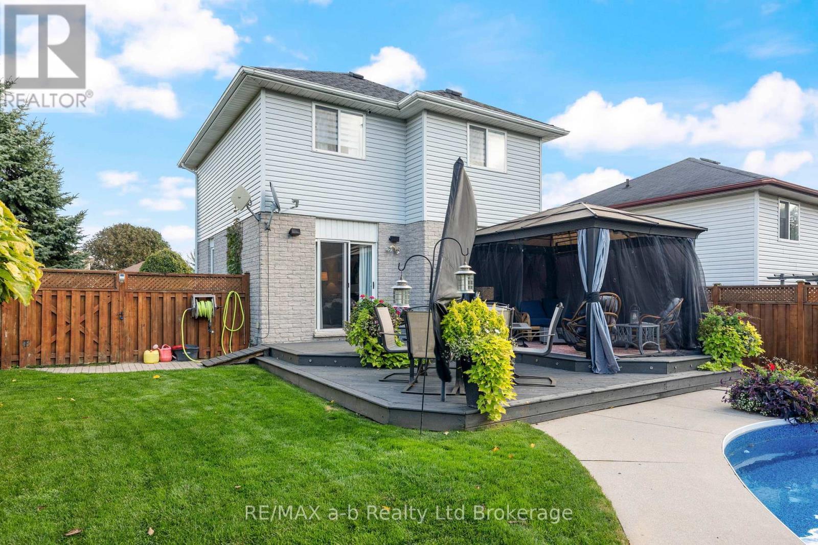 36 KARA LANE - Image 21