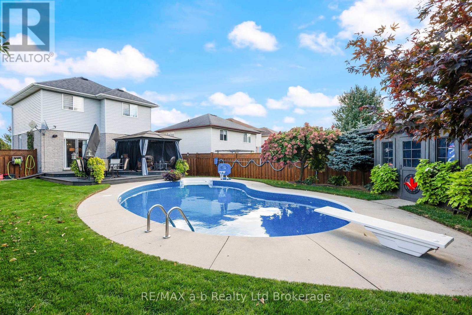 36 KARA LANE - Image 22