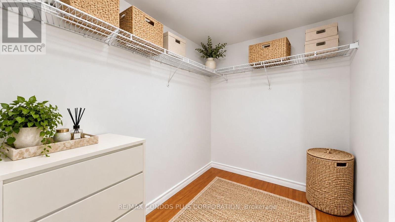 702- 717 Bay Street, Toronto, ON photo 19