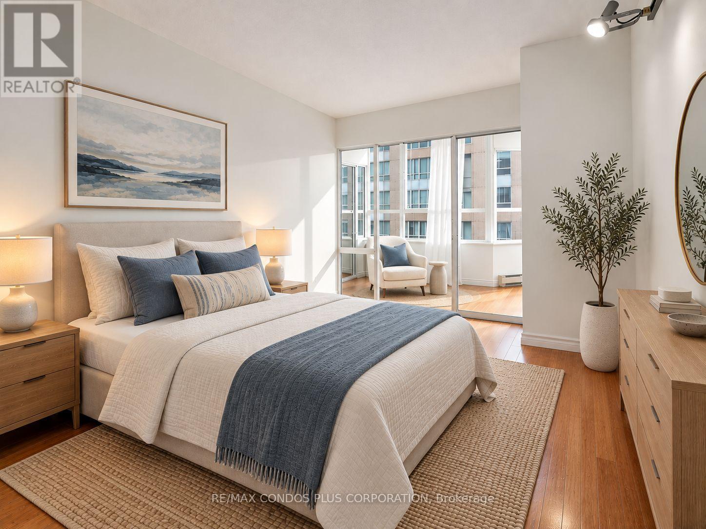 702- 717 Bay Street, Toronto, ON photo 25