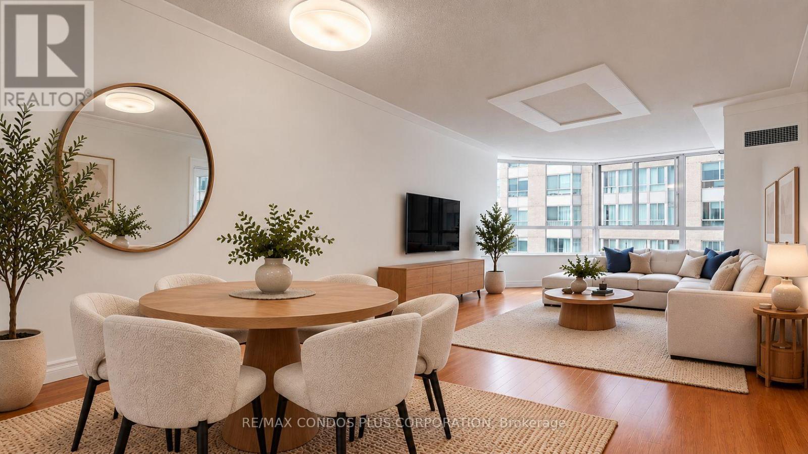 702- 717 Bay Street, Toronto, ON photo 8