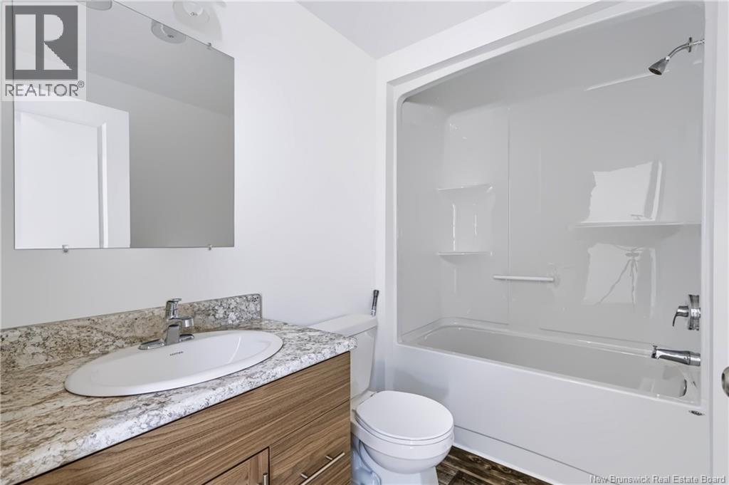 47 Oak Ridge Crescent - 11