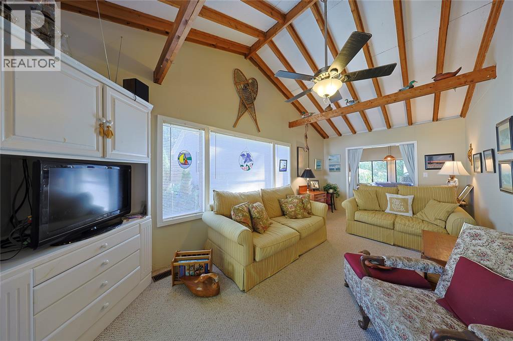9906 LAKE ROAD - 9