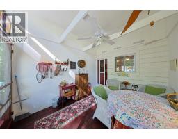 9906 Lake Road, Lambton Shores, ON N0N1J1 Photo 14