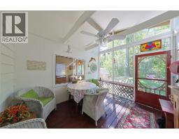 9906 Lake Road, Lambton Shores, ON N0N1J1 Photo 19