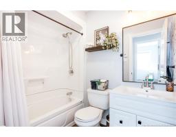 31 Kappa Avenue, photo 15