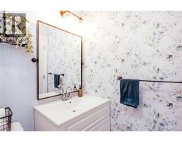 31 Kappa Avenue, photo 16
