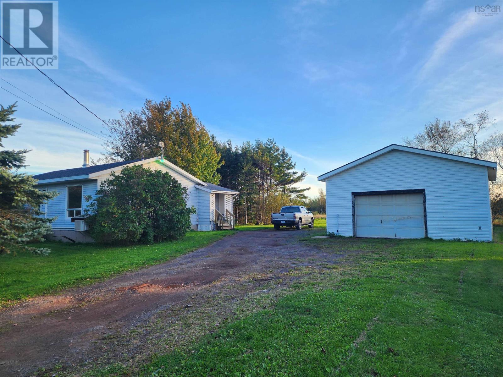 9340 Highway 366 - 4