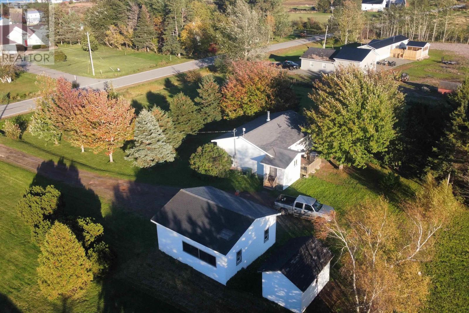 9340 Highway 366 - 35