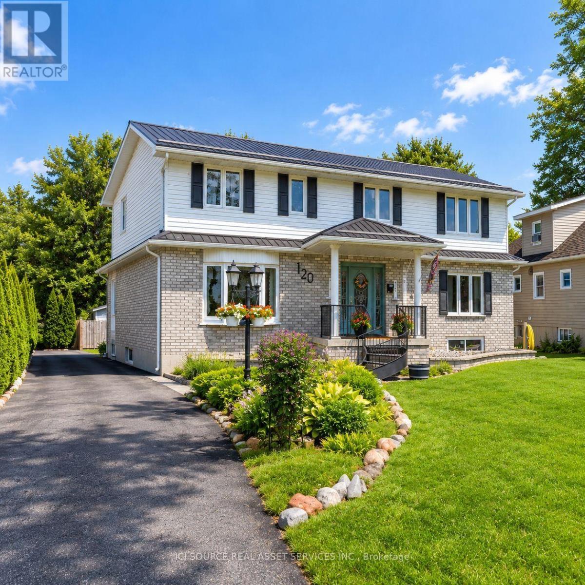 120 Campbell Avenue, North Bay, ON photo 2