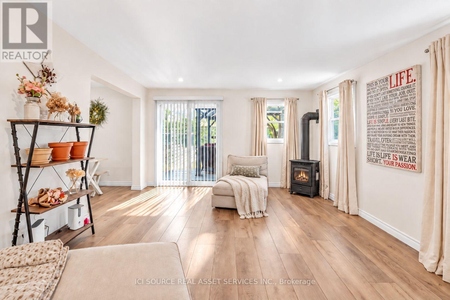 120 CAMPBELL AVENUE - 24
