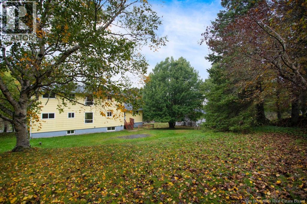 108 Robin Hood Lane - 43
