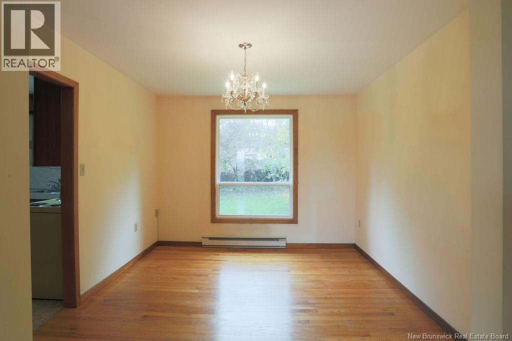 108 Robin Hood Lane - 29