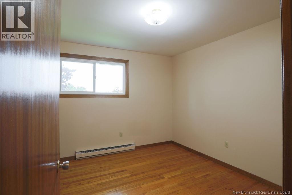 108 Robin Hood Lane - 39