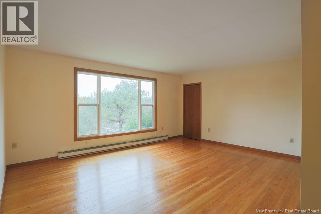 108 Robin Hood Lane - 30