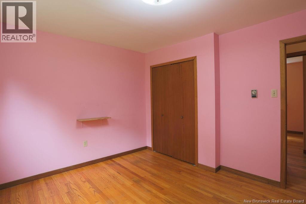 108 Robin Hood Lane - 15
