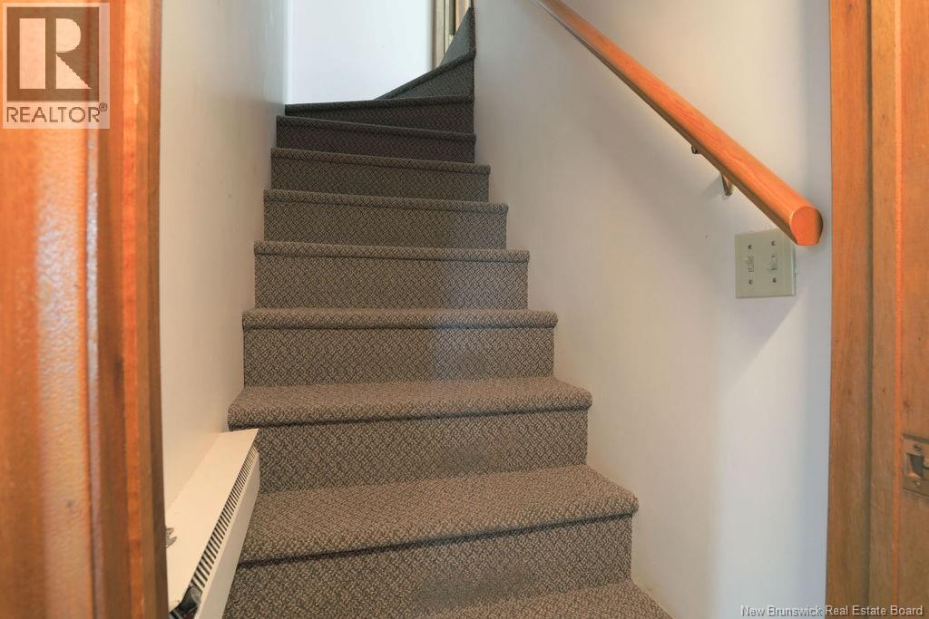 108 Robin Hood Lane - 25