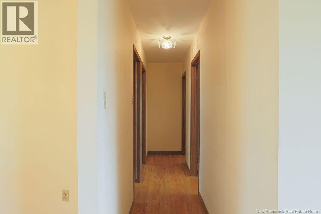 108 Robin Hood Lane - 33