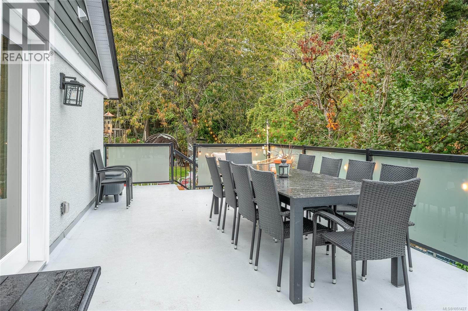 262 Villa Rd - Image 23