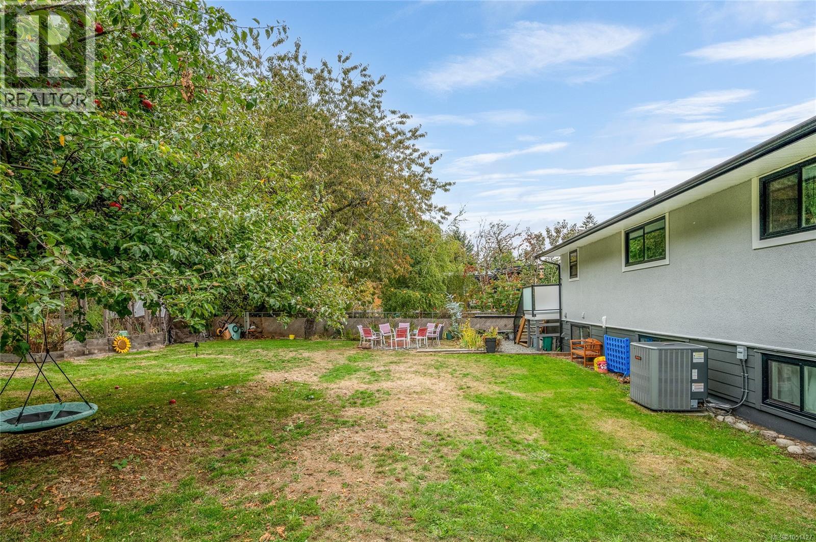 262 Villa Rd - Image 42