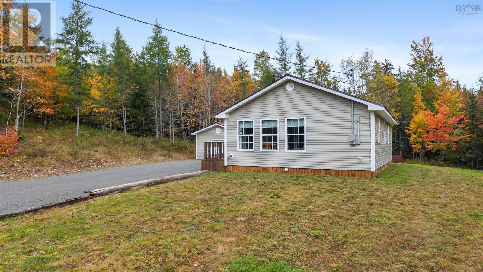 6439 Highway 289 - 2