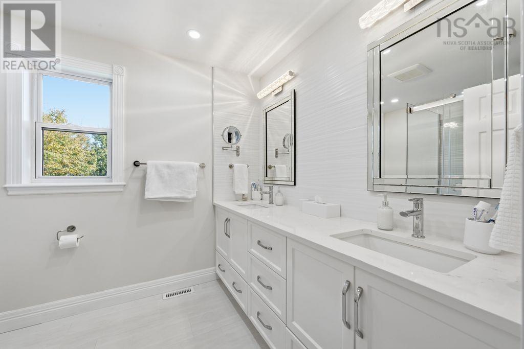 248 Kingswood Drive - Image 29