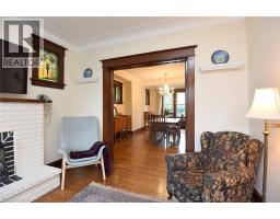 Living room - 70 Kensington Avenue N, Hamilton, ON L8L7N9 Photo 9