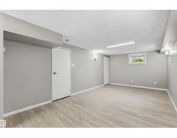 7715 76 Av Nw, Edmonton, AB T6C0H3 Photo 22