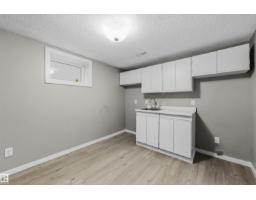 7715 76 Av Nw, Edmonton, AB T6C0H3 Photo 23