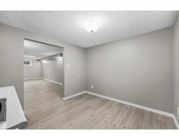 7715 76 Av Nw, Edmonton, AB T6C0H3 Photo 24
