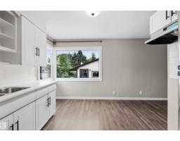 Mud room - 7715 76 Av Nw, Edmonton, AB T6C0H3 Photo 7