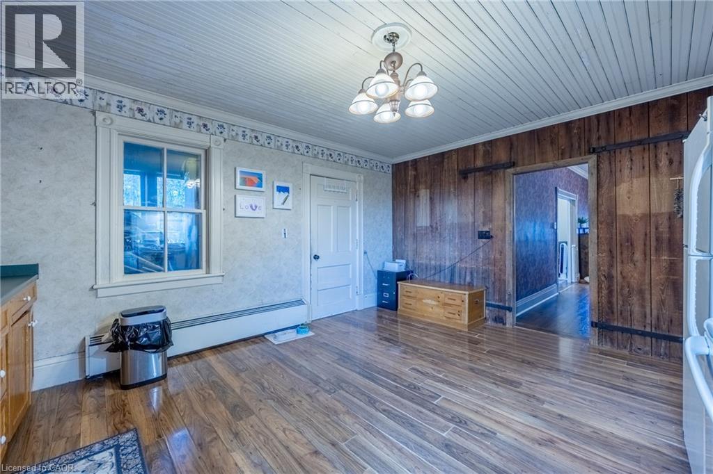 2018 MAIN Street S - Image 14