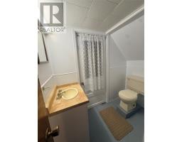 8 Fairview Street thumbnail 24
