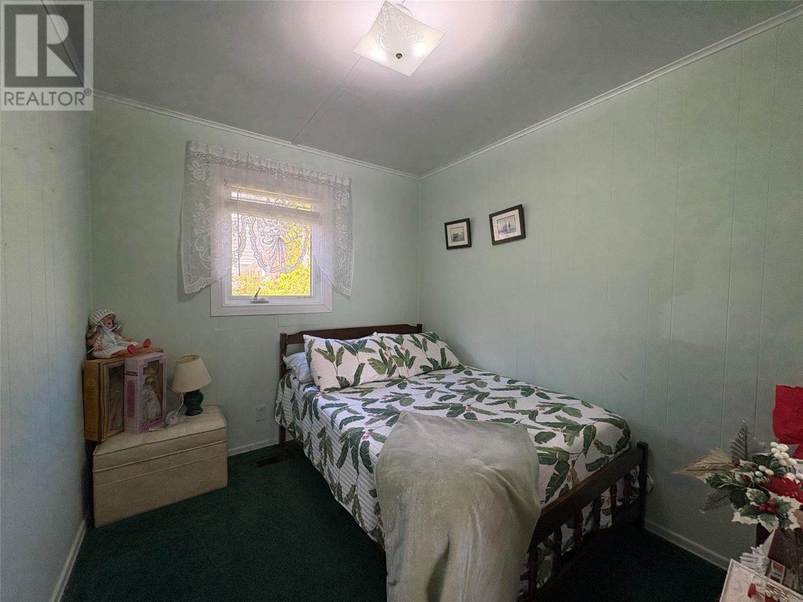 10 Linds Road - 10