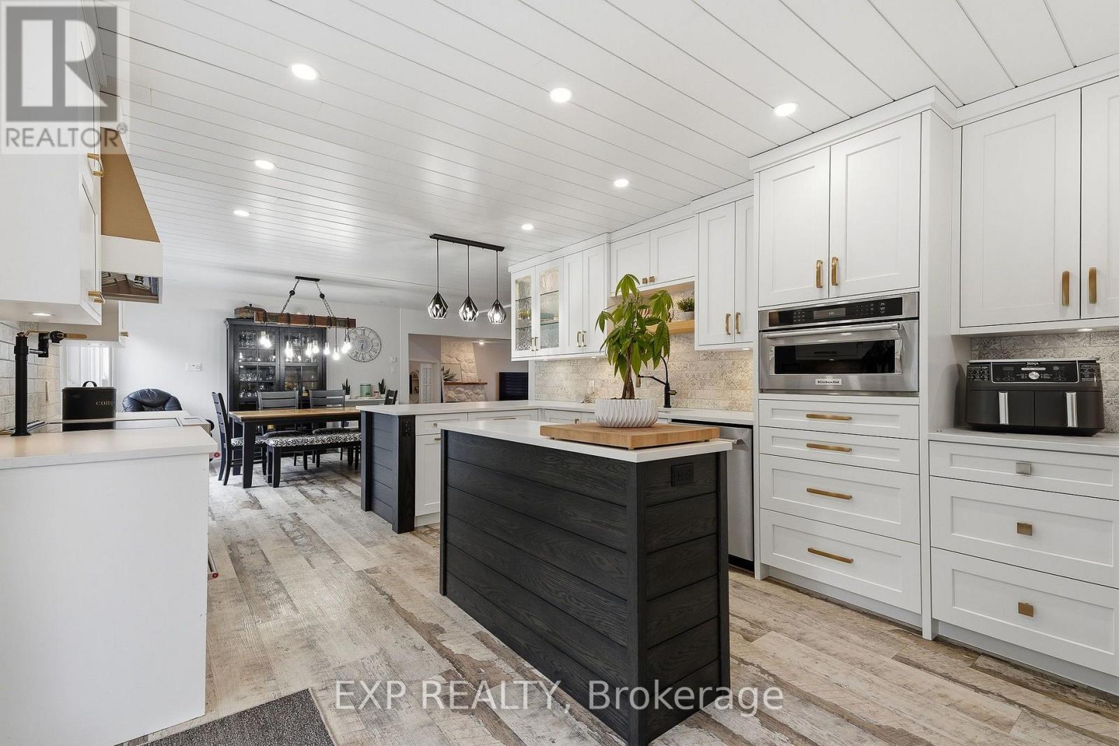 1380 LAURIER STREET - Image 10