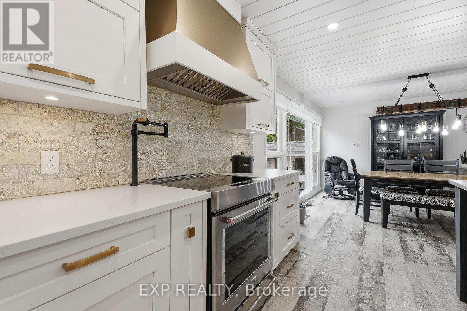 1380 LAURIER STREET - Image 12