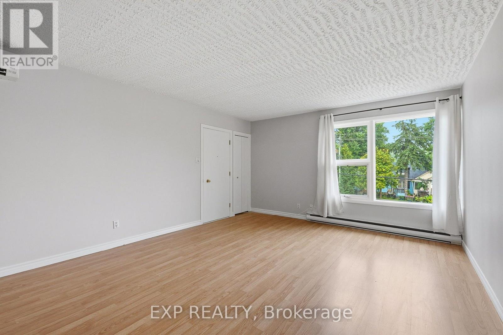 1380 LAURIER STREET - Image 25