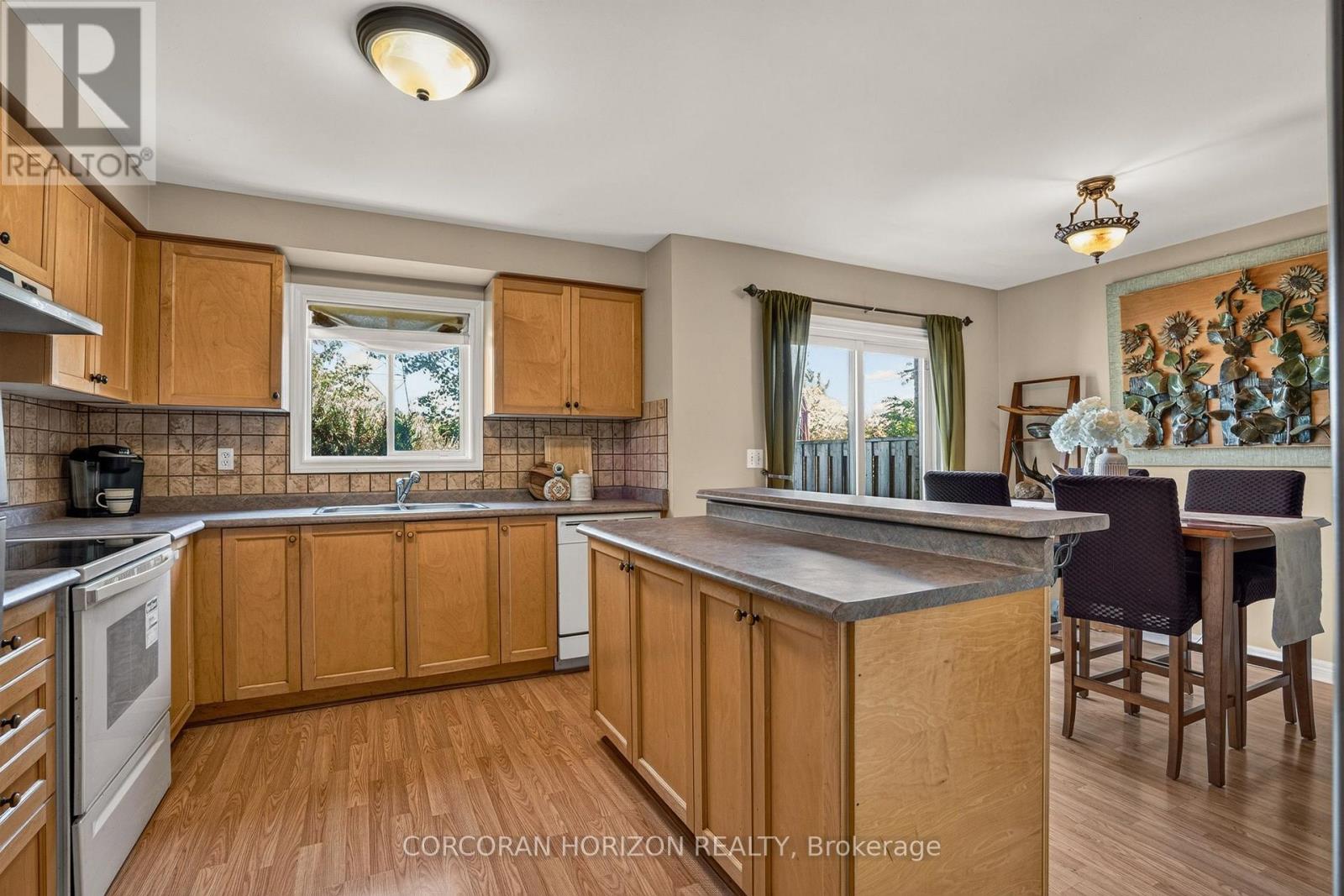 #14 2871 DARIEN ROAD - 8