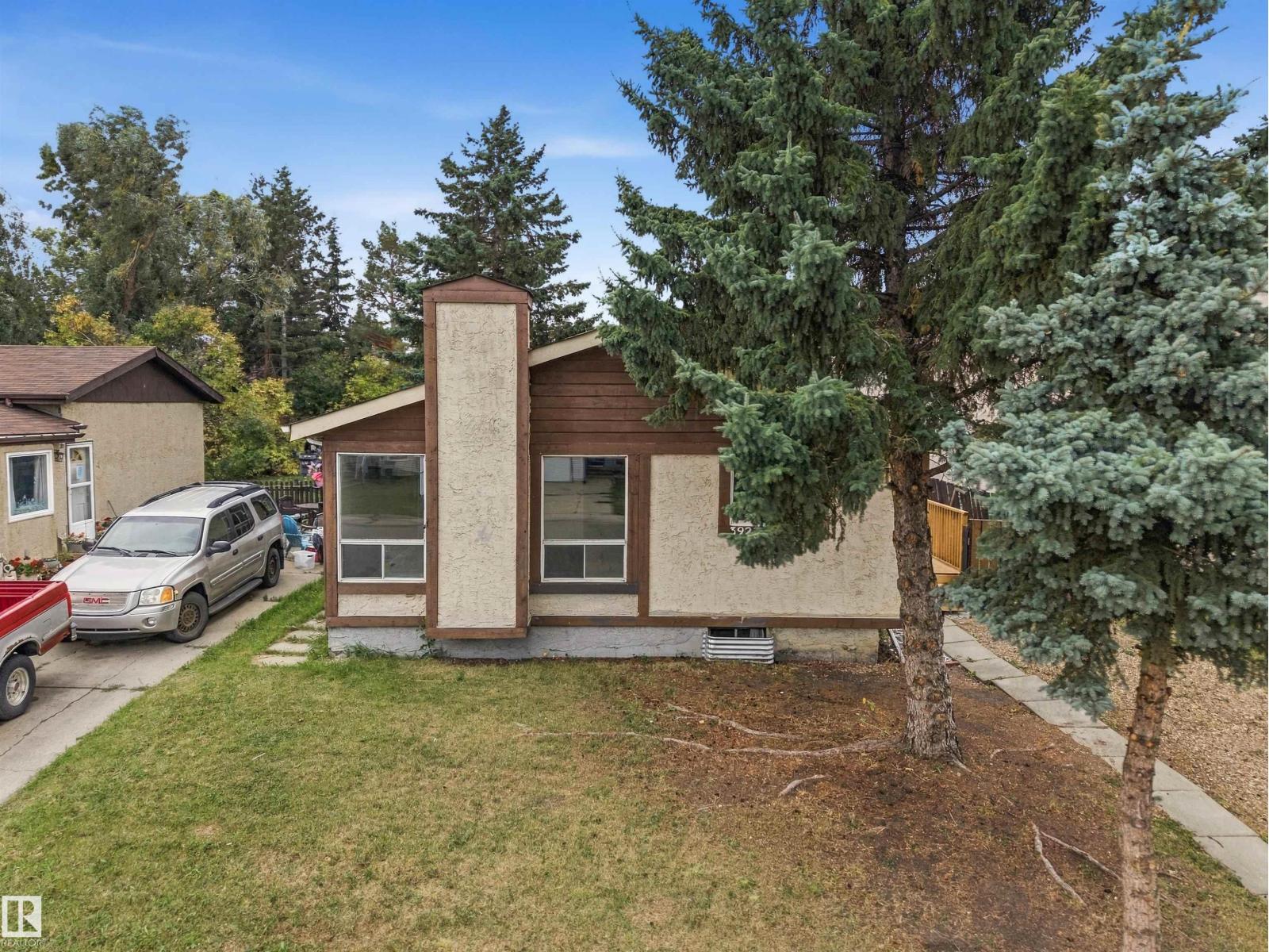 3927 22 AV NW - 1