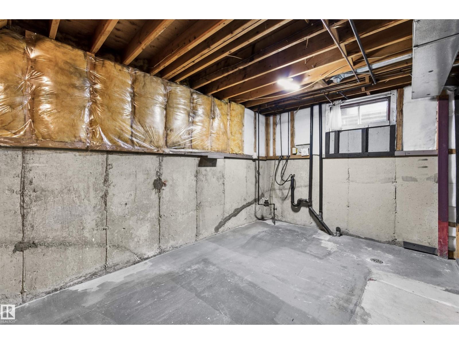 3927 22 AV NW - 17