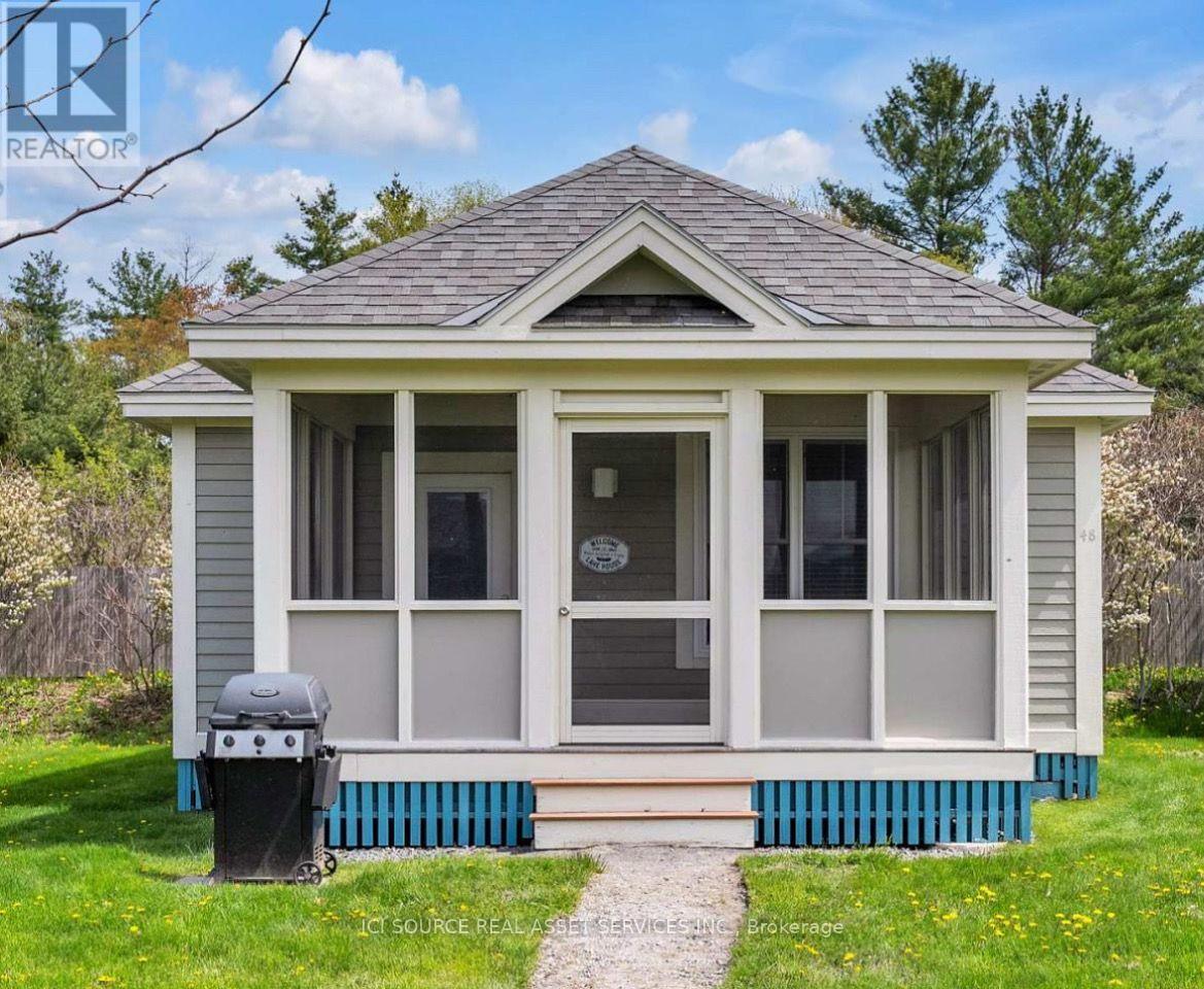 48 Meadow View Lane, Prince Edward County, ON photo 1