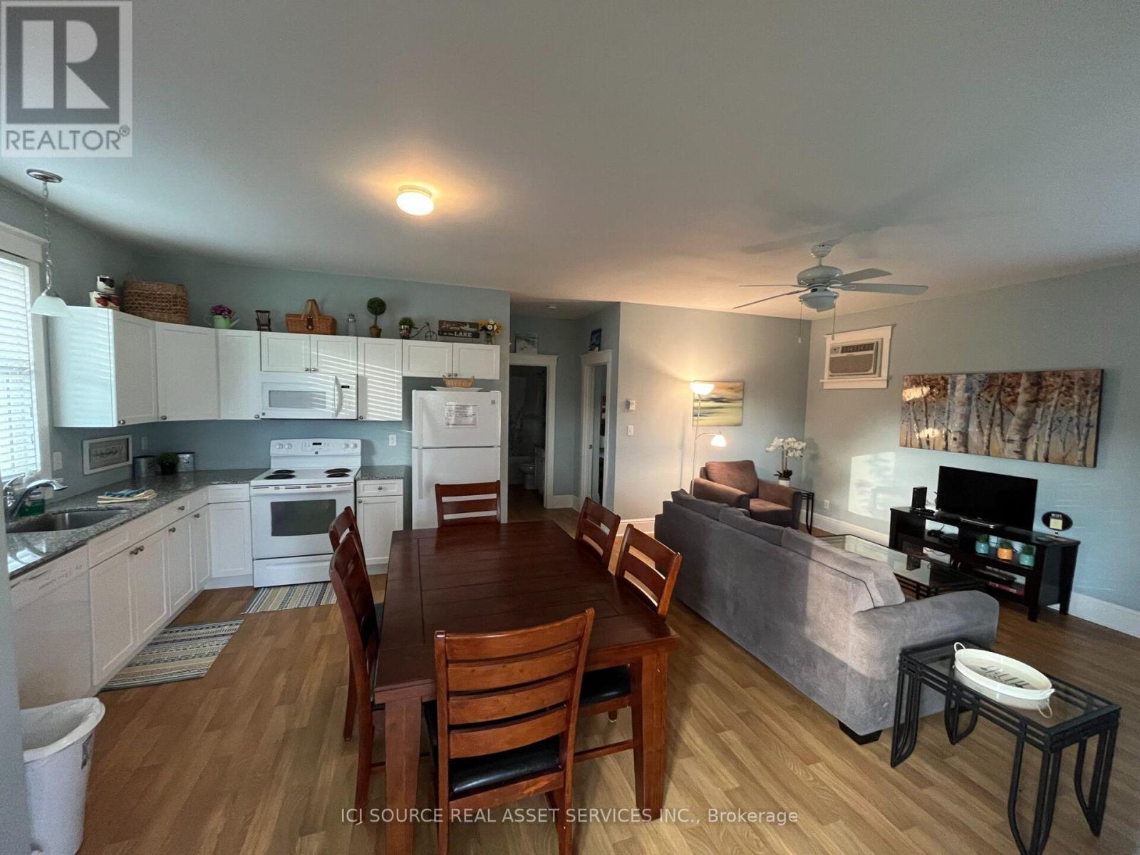 48 Meadow View Lane, Prince Edward County, ON photo 3