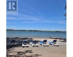 48 Meadow View Lane, Prince Edward County, ON K0K1P0 Photo 19